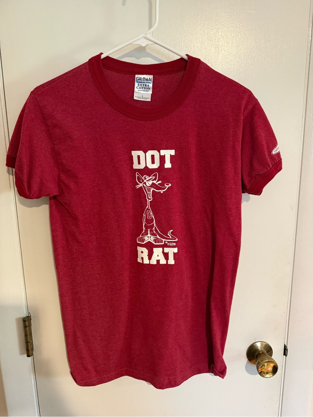 Gildan Red 'Dot Rat' Graphic Tee